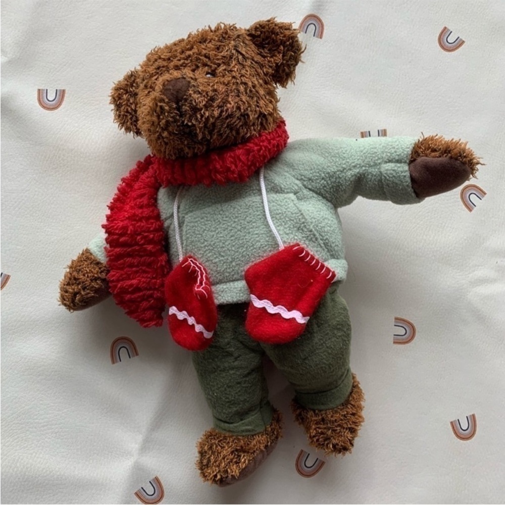 Hallmark Christmas decor bear